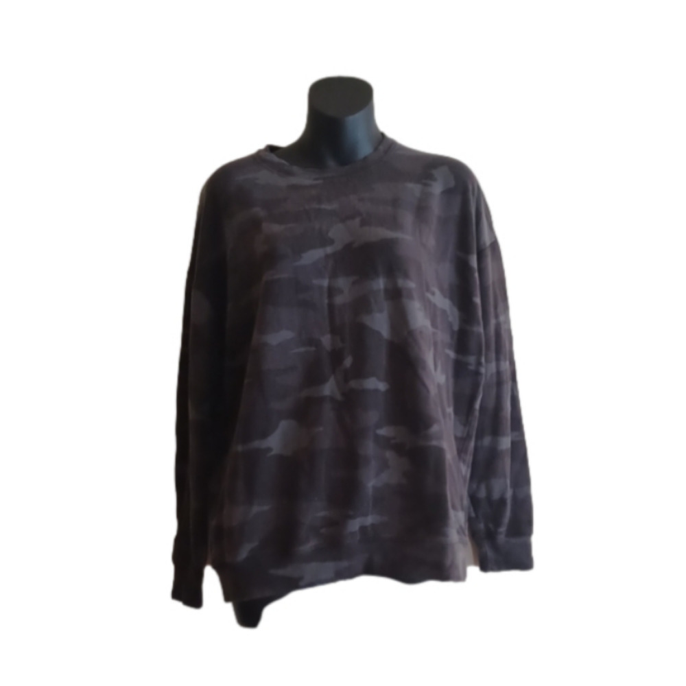 𝅺athleta Camo style sweatshirt. Size small.